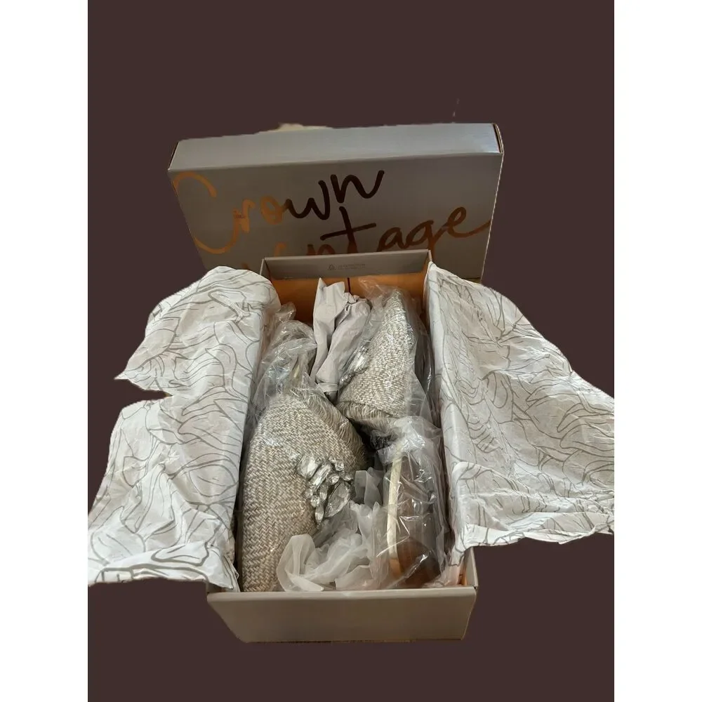NWB Crown Vantage white/natural woven fringed mules slides shoes size 6.5